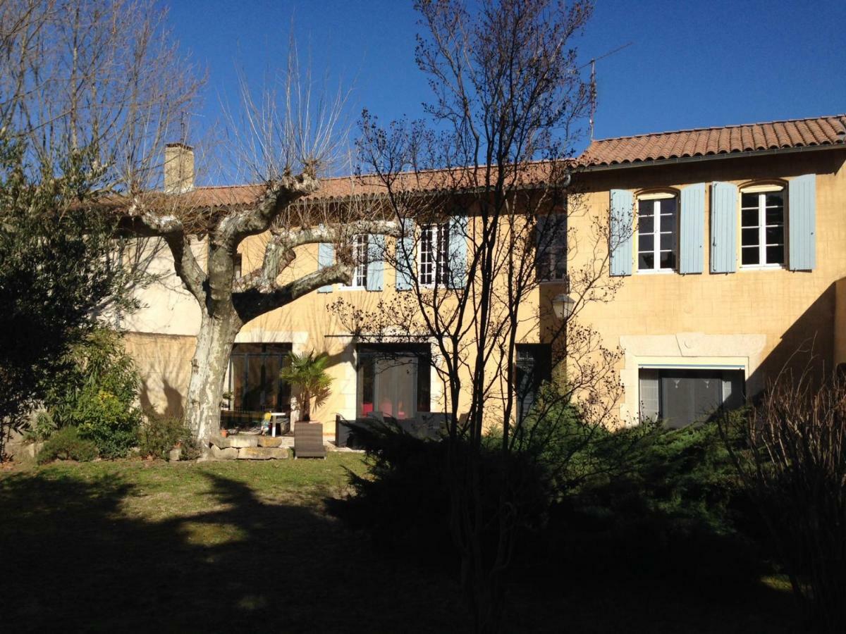 Clos St Pierre De Fraisse Avignon Exteriör bild